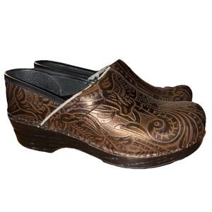 Dansko Clogs Brown Cowboy Boots Design Nursing Leather Womens 37 (size 6.5-7)